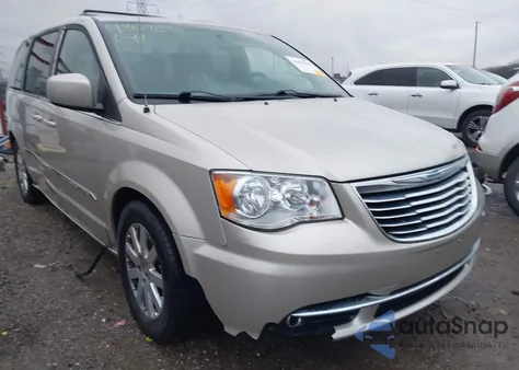 2015 Chrysler Town & Country Touring из США, поврежденный, VIN 2C4RC1BG5FR706717